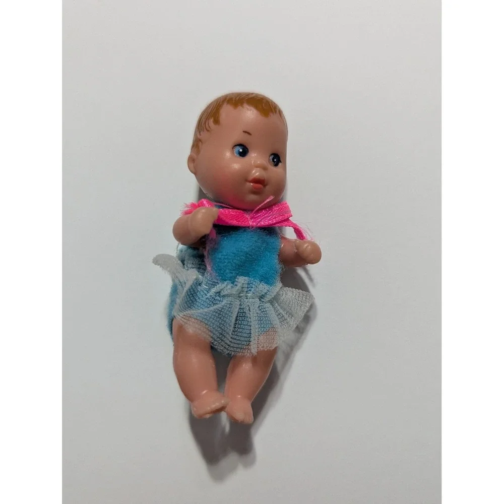 Mattel Barbie Happy Family Baby Krissy Vintage blue pink brown hair used